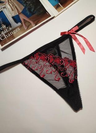 Красивые ажурные трусики стринги, размер м