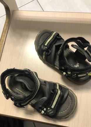 Дитячі босоніжки