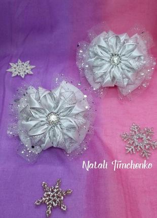 Зимние новогодние бантики