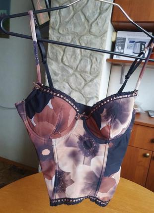 Бюстгалтер, бюст"є корсетне acousma