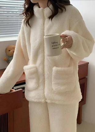 Махрова піжама кофта зіппер на блискавці штани вільні комплект сірий білий одяг для дому для сну зимова
