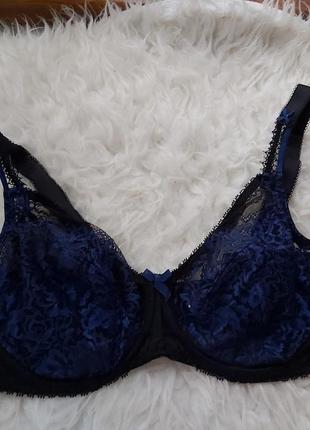 Бюстгальтер