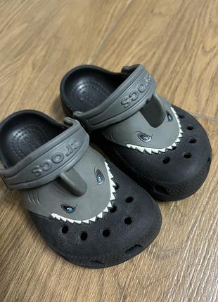 Crocs c7