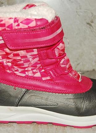 Розовые зимние ботинки 33 размер