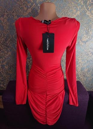 Красивое красное платье с драпировкой р.xs/s3 фото