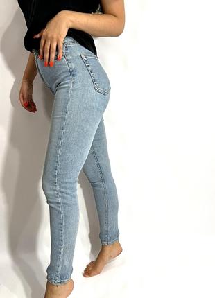 Джинси жіночі / джинси мом / джинси світлі / модні джинси / жіночі джинси /.