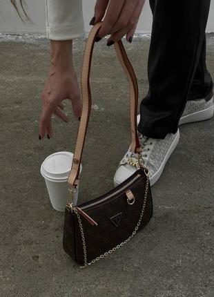 Женская сумочка guess mini bag brown5 фото