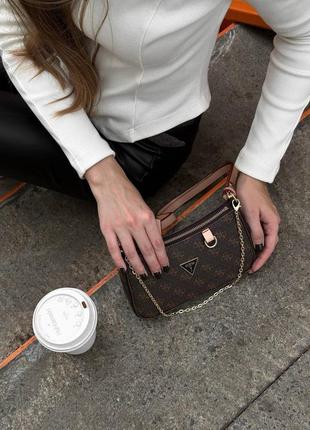 Женская сумочка guess mini bag brown3 фото