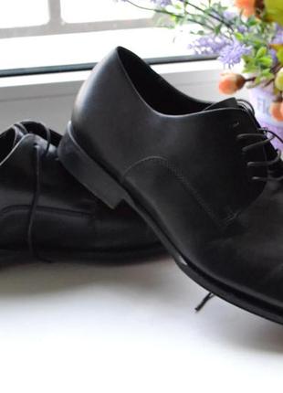 Туфли hugo boss  на 43р. 2