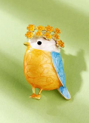 Брошка птиця синиця у віночці, символ української, синичка, пташка, золотистий метал, емаль3 фото