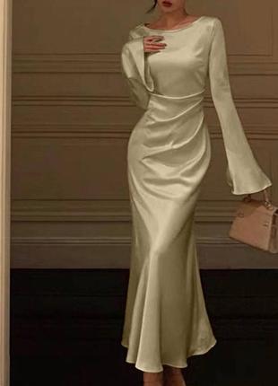 Сукня максі однонтонна на довгий рукав на шнурівці якісна стильна трендова біла коричнева3 фото