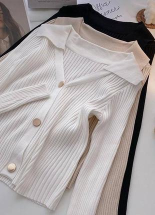 Кофта с воротничком