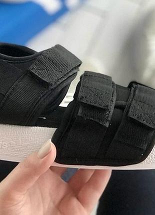 Босоніжки сандалі adidas adilette sandals босоножки сандали2 фото