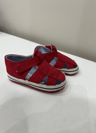 Сандалі дитячі