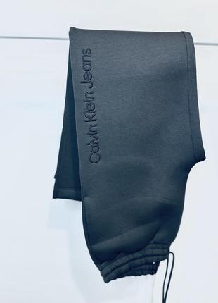 Мега-крутые брюки от calvin klein4 фото