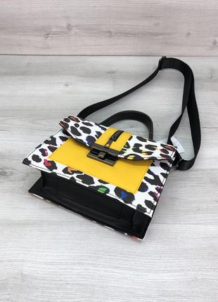 Женская сумка кросс-боди леопардовая белая с черным на плечо на широком ремешке5 фото