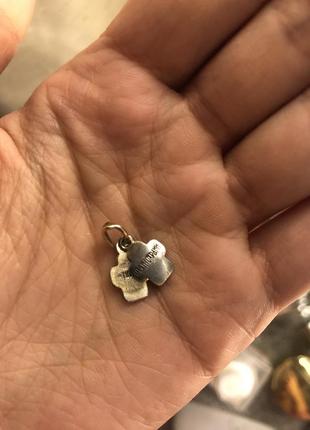 Крестовик маленький опрятный серебряный с позолотой4 фото
