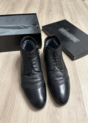 Зимові туфлі/ черевики  шкіра, натуральне хутро 41 р