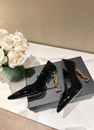 Женские черные туфи в стиле ysl opyum pumps на золотом каблуке кожа туфли yves saint laurent ив се6 фото