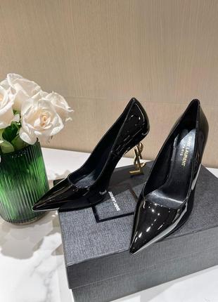 Женские черные туфи в стиле ysl opyum pumps на золотом каблуке кожа туфли yves saint laurent ив се8 фото