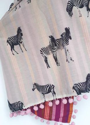 Двусторонний шарф в зебры и полосатый двусторонний платок с кисточками с зебрами5 фото