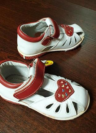 Кожаные босоножки  tom.m р.23,25,26