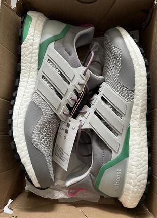 Кроссовки adidas ultraboost 1.0 dna running shoes grey hr00715 фото