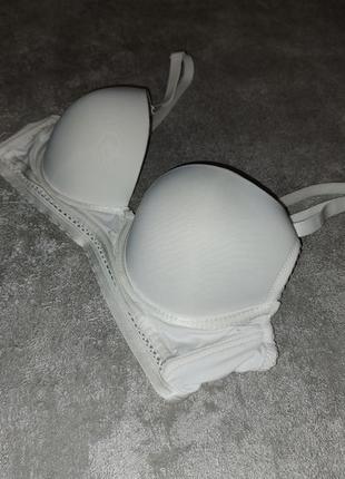 Бюстгальтер молочного кольору 75 в