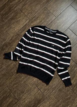 Дуже класний шерстяний светр.  оригінал