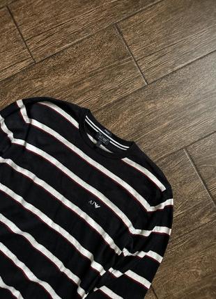 Дуже класний шерстяний светр.  оригінал5 фото