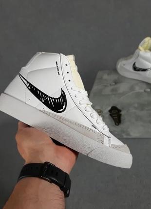 Женские кроссовки nike blazer mid 77 белые с черным