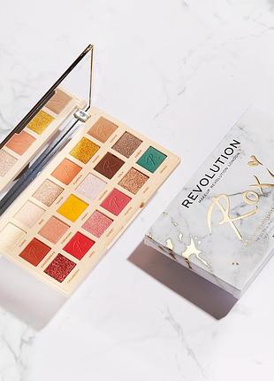 Палетка тіней для повік makeup revolution x roxxsaurus roxi ride or die