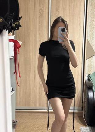 Чорна сукня міні2 фото
