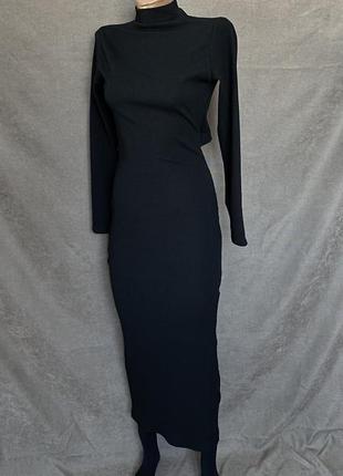 Платье с открытой спиной.2 фото