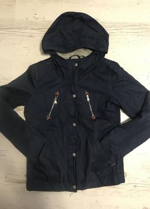 Легка куртка