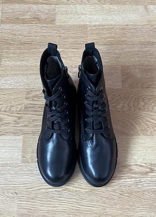 Новые кожаные ботинки caprice 37 размера2 фото