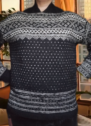 Оригинальный шерстяной свитер в норвежском стиле шерсть
