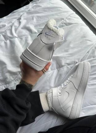 Кросівки білі зимні найк nike force air force high winter (36рр - 45рр) кроссовки мужские зимние белые найк, кроссовки женские зимние, кросівки зимні3 фото