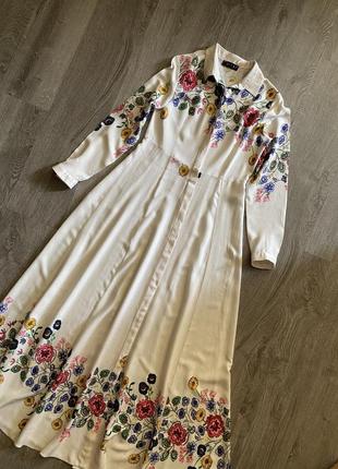 Кремова сукня сорочка в квітковий принт на гудзиках міді/максі6 фото