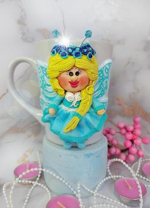 Кружка горнятка с девочкой-бабочкой из полимерной гнини