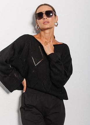 Чорний светр з ромбами 3