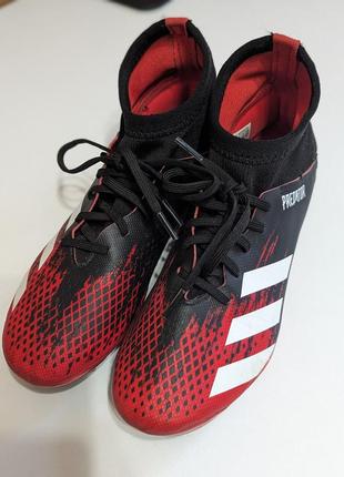 Копи  бутси adidas predator 20.3 ag ef1946

розмір 38 24,5 см