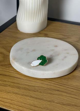 Пена значок металлический овощ редька / салат латук