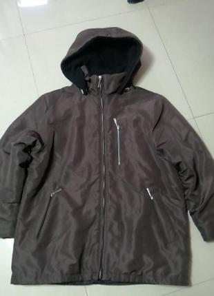 Жіноча куртка, розмір 42