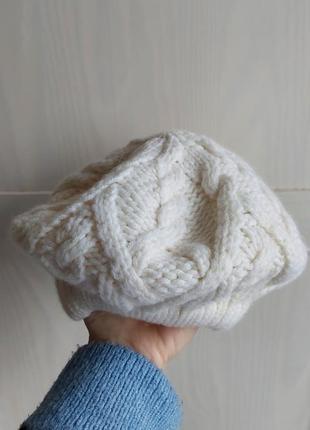 Берет/шапка/білий/в'язаний/з переплетом/на резинці/кепка/зимовий