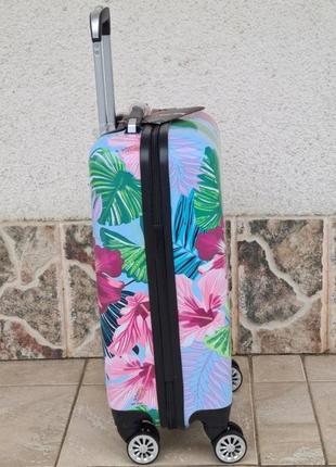 Яркий чемодан из поликарбоната madisson 96820 france6 фото