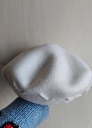 Берет/шапка/білий/махровий/м'який/в'язаний/з переплетом/на резинці/кепка/зимовий