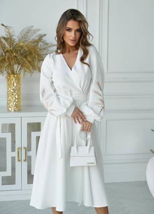 Сукня міді біле з вишивкою патріотичне гарне з поясом4 фото