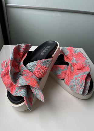 Шльопанці msgm 3