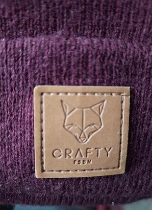 Шапка на зиму для мужчин, бордовый цвет, фирмы "crafy", объем 50 см без натяжки.
